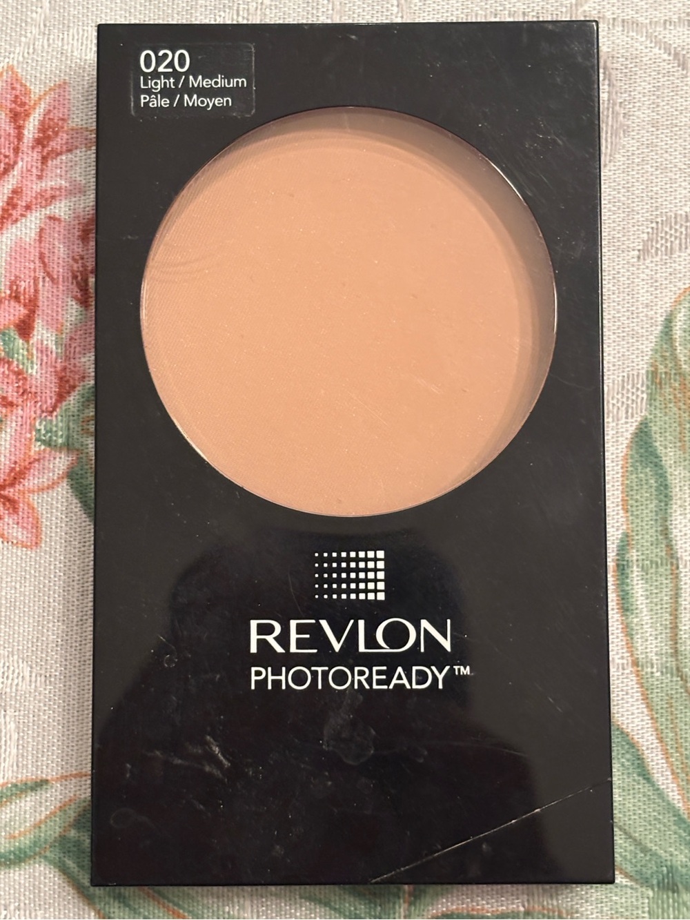 Revlon PhotoReady Pressed Powder Foundation 020 Light/Medium Airbrushed Compact
